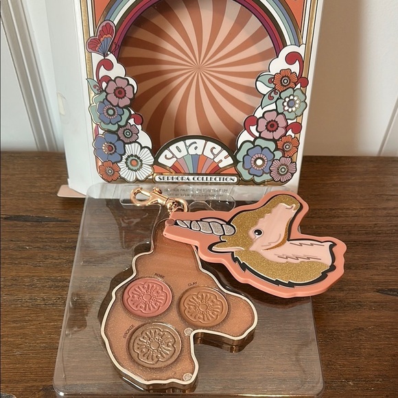 Coach X Sephora Unicorn Palette 🦄 - Picture 6 of 8